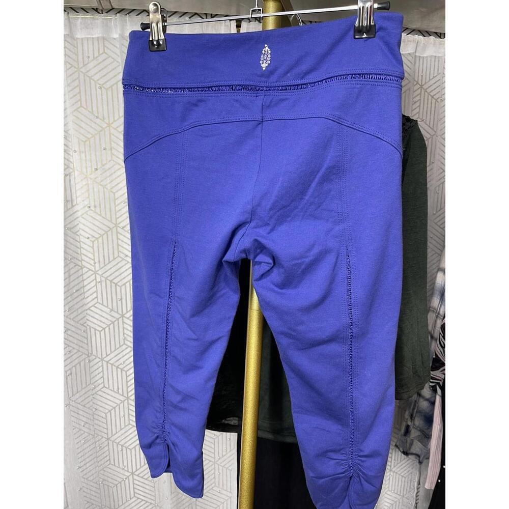 FREE PEOPLE MOVEMENT Cropped Leggings Yoga Exercise Active Sz S/Blue